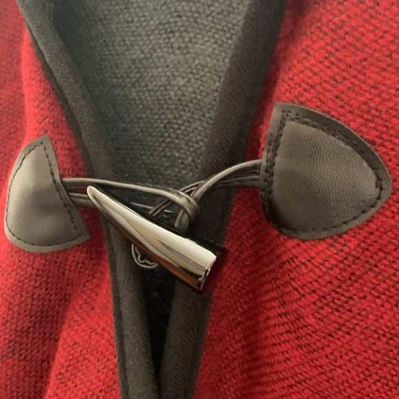 Lane Bryant OSFA soft hooded block color ruana. So cute! Never worn - Picture 11 of 11